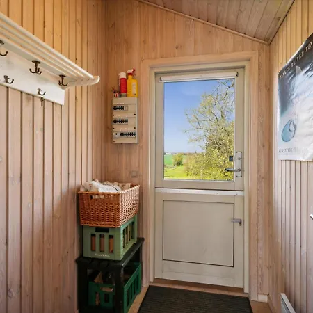 Well-maintained With Sea View Close To Holiday home Ebeltoft
