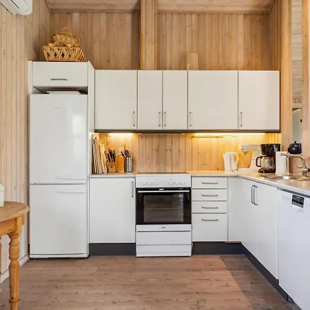 Well-maintained With Sea View Close To * Ebeltoft
